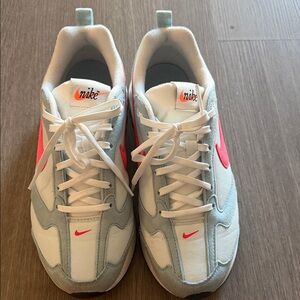 Nike Trainers Light Blue with Red Accents